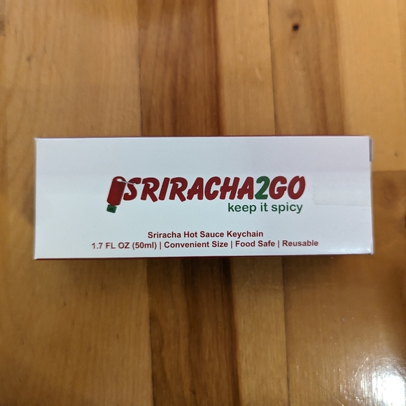 Sriracha2go keychain bottle - for Sriracha sauce - Picture 3 of 3